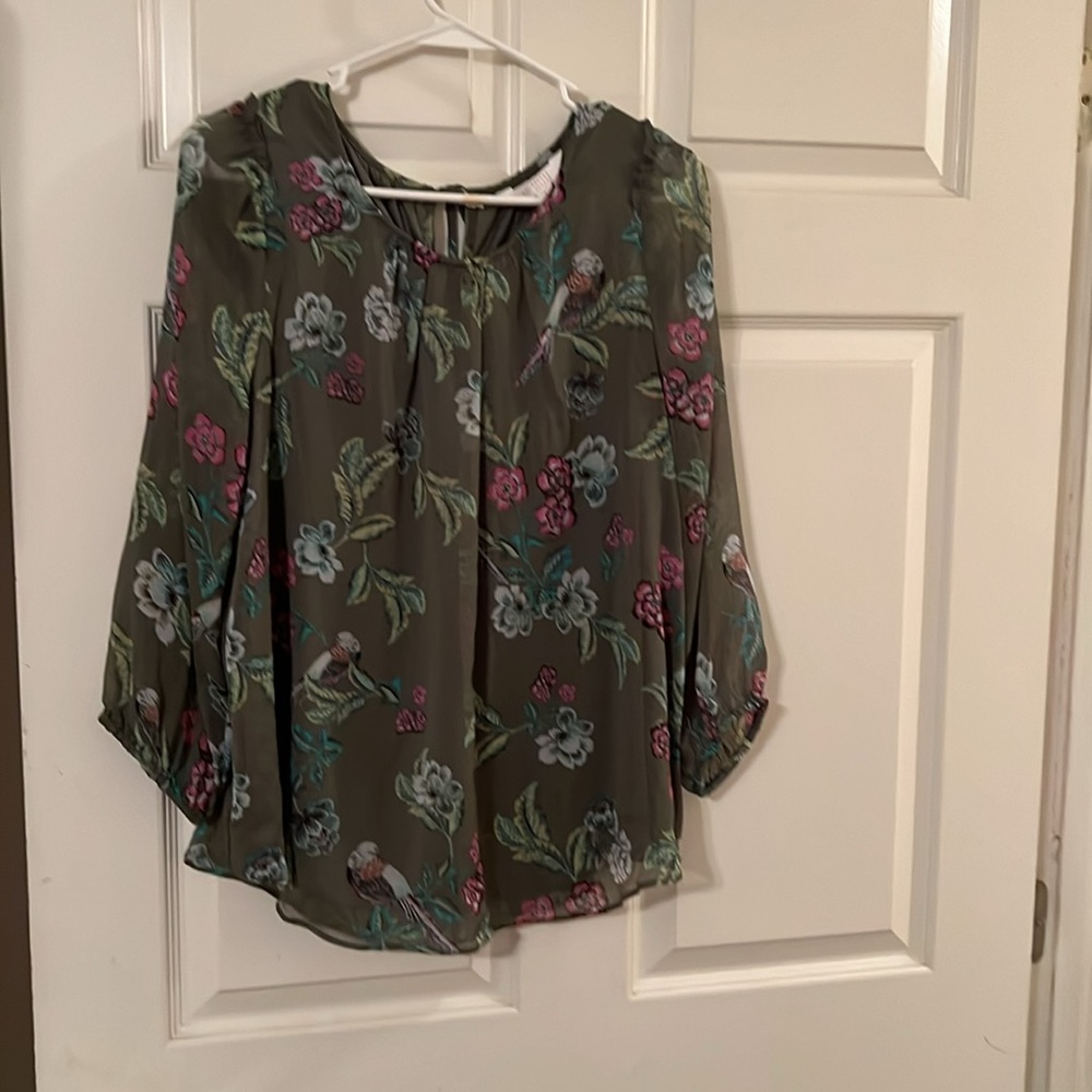 Ladies Lauren Conrad, top size Large!